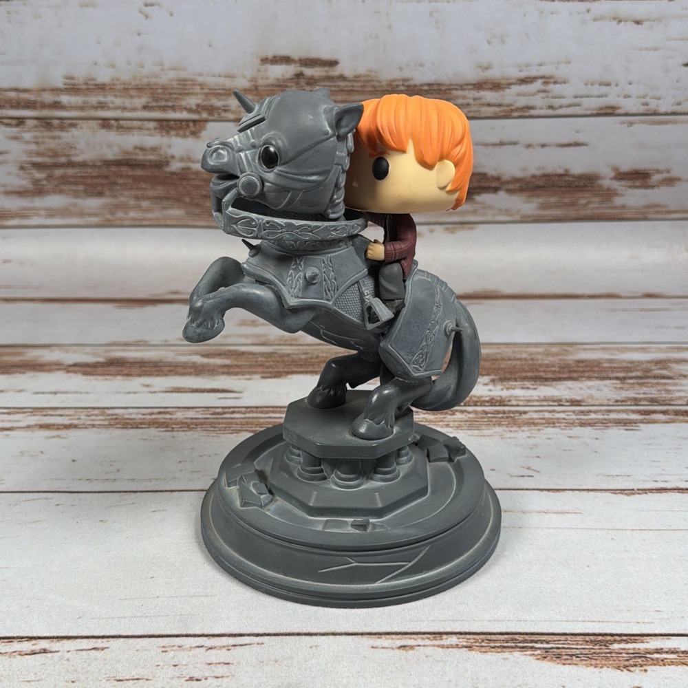 Funko Pop Movie Moments: Harry Potter - Ron Weasley Riding Chess Piece #82